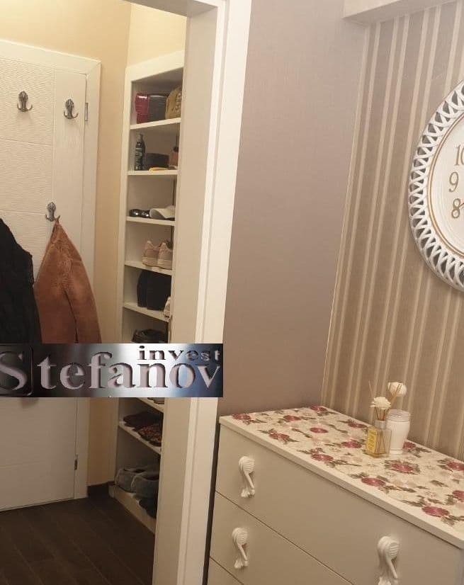 2-Bedroom Apartment in Varna, photo 5
