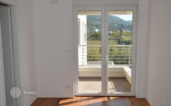 2-Bedroom Apartment with Terrace and Parking in Dubrovnik, photo 3