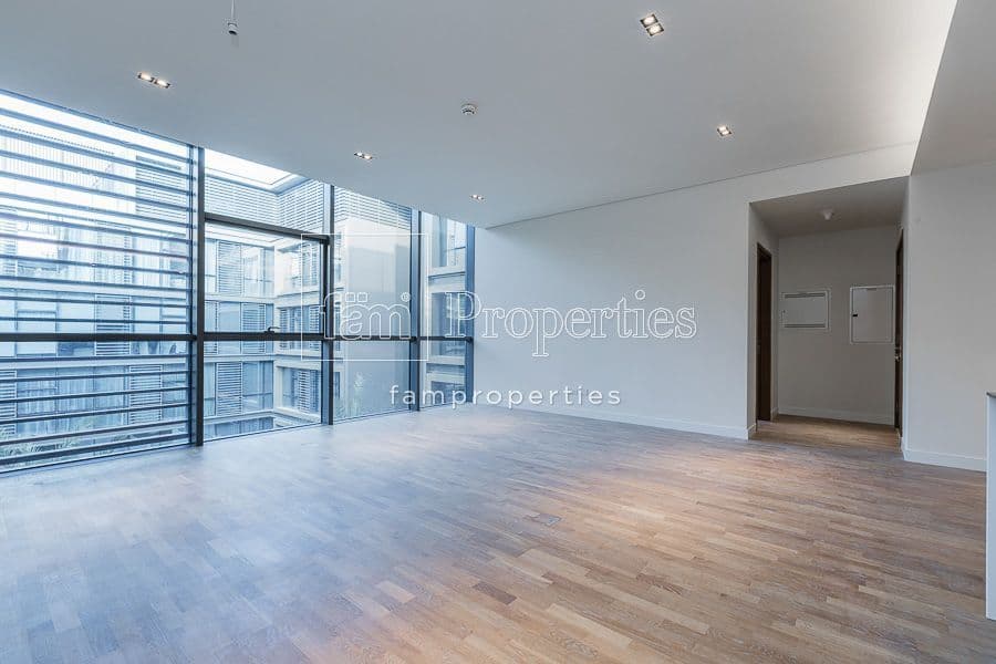 1-Bedroom Apartment in Jumeirah, Dubai, photo 2