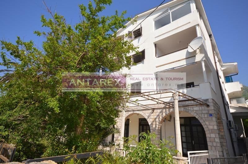 Apartment in Baosici, Montenegro