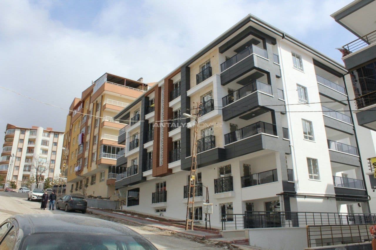 4-Bedroom Apartment in Kecioren, Ankara, photo 2