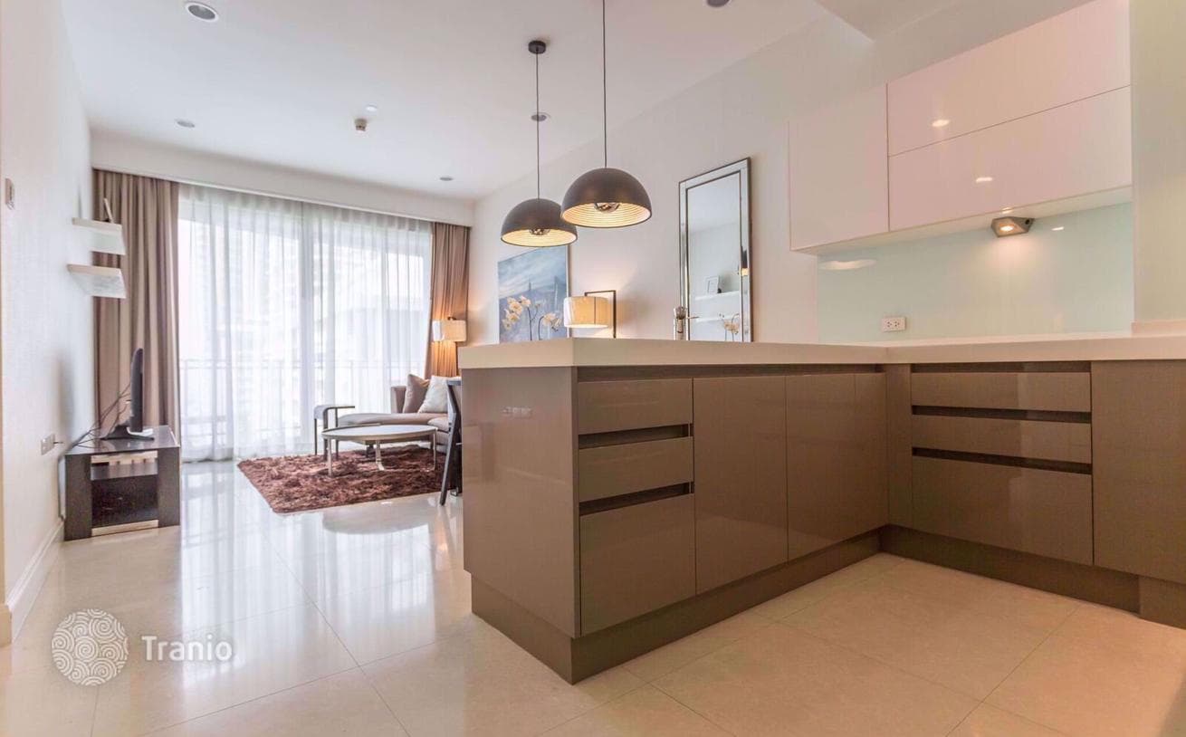2-Bedroom Condo in Pathum Wan, Bangkok, photo 3