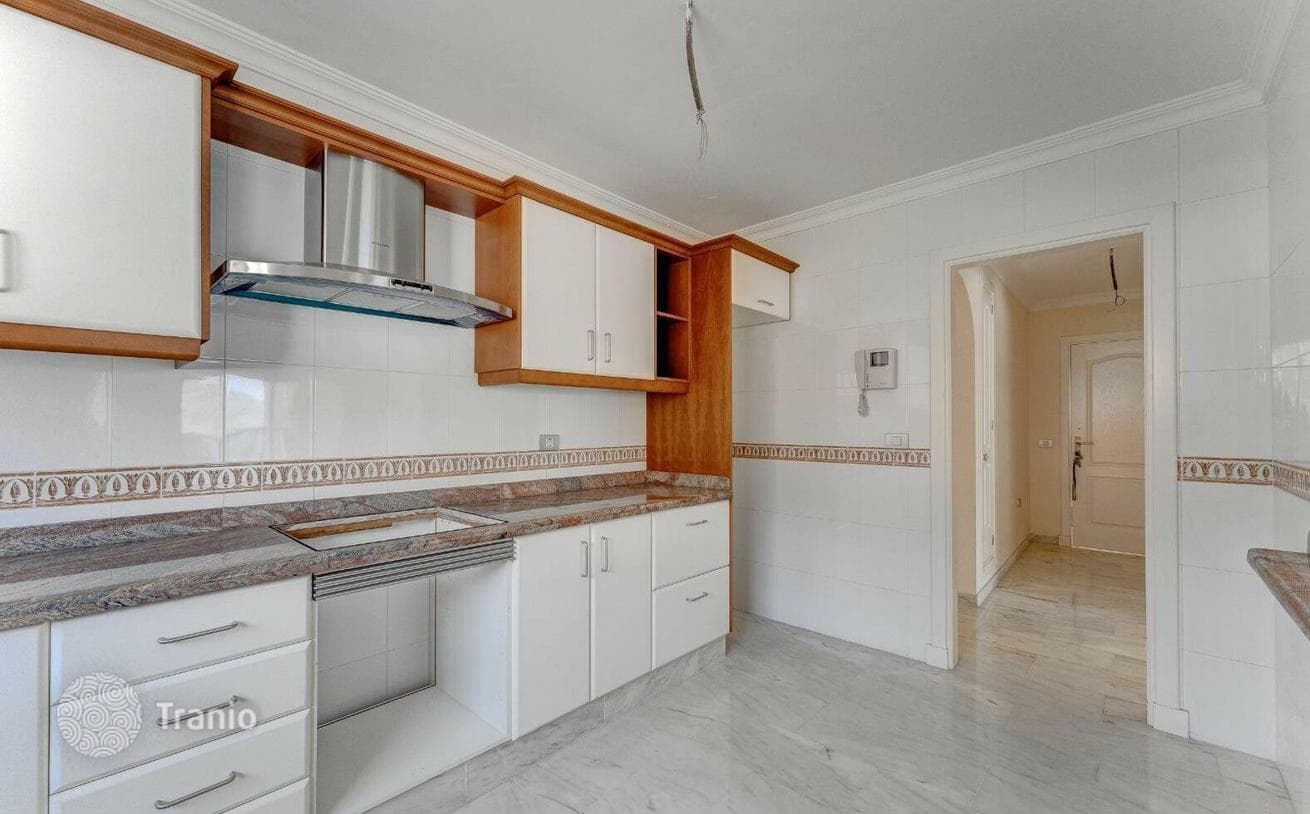 2-Bedroom Penthouse with Roof Terrace in Acantilado de los Gigantes, Tenerife, photo 5