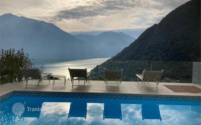 3-Bedroom Villa with 2 Private Pools and Lake View in Argegno, Como, photo 4