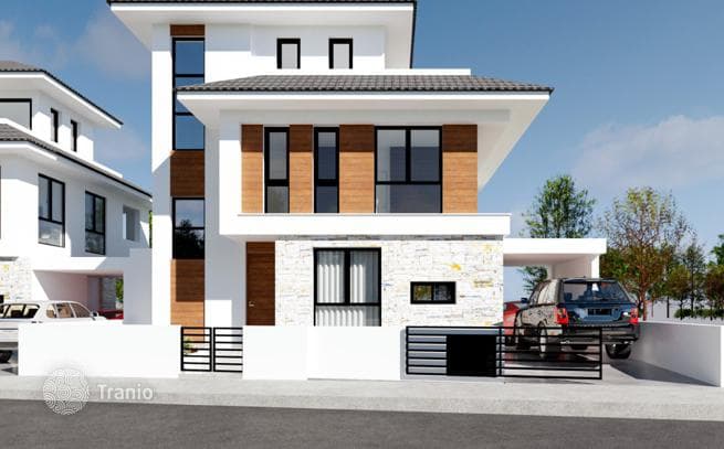 Luxury Apartments 200 m from the Beach in Larnaca