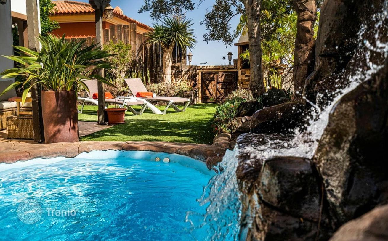 3-Bedroom Villa with Private Pool and Ocean Views in Chayofa, Tenerife, photo 4