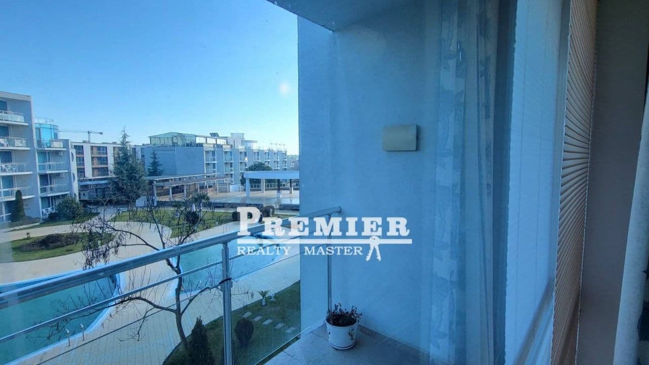 1-Bedroom Apartment in Burgas, photo 2