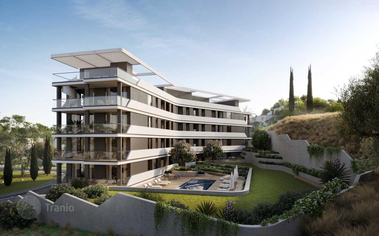 Modern Apartment with Shared Pool and Panoramic Views in Limassol