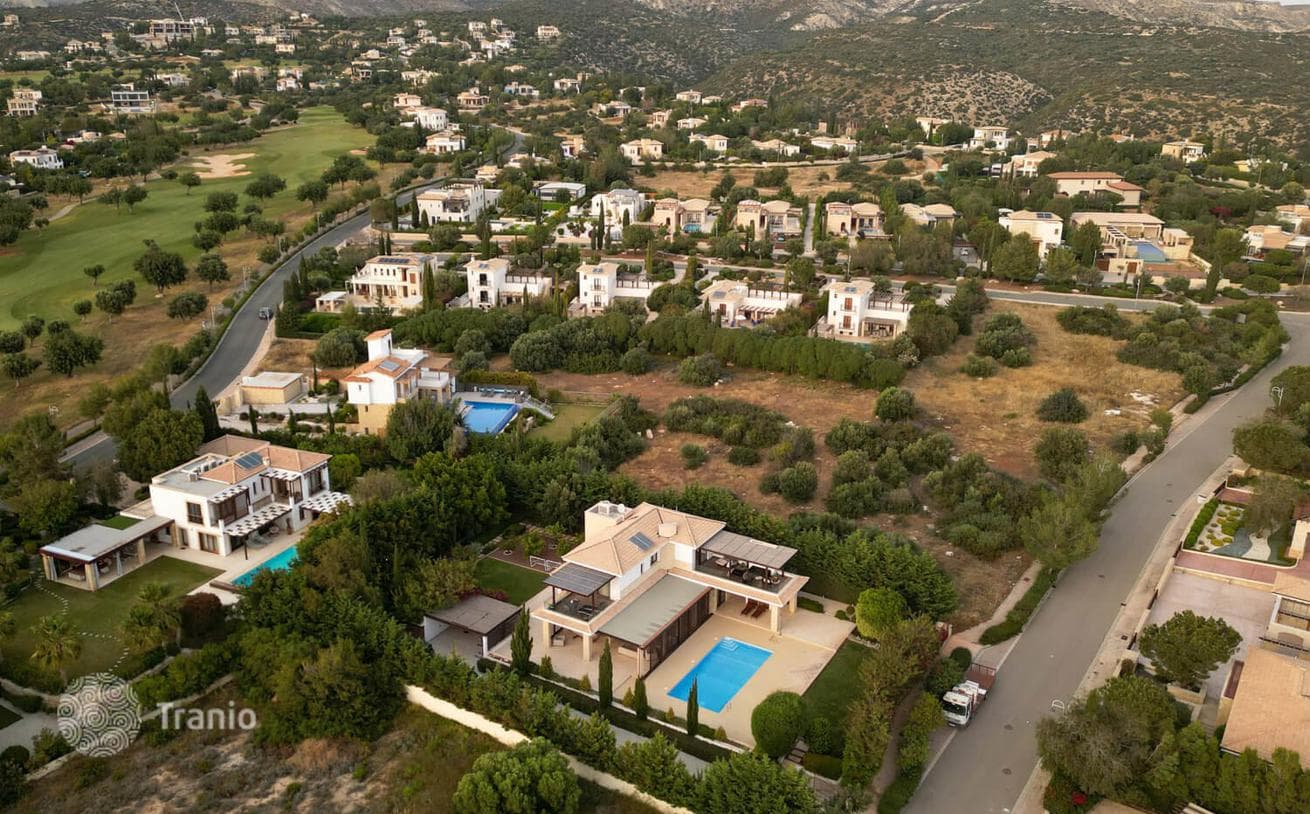 Land Plot for Sale at Aphrodite Hills Resort, photo 3