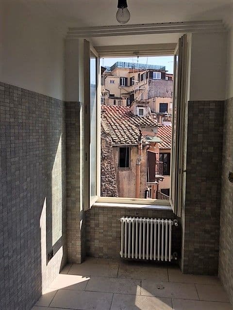 2-Bedroom Apartment in Rome, Italy, photo 2
