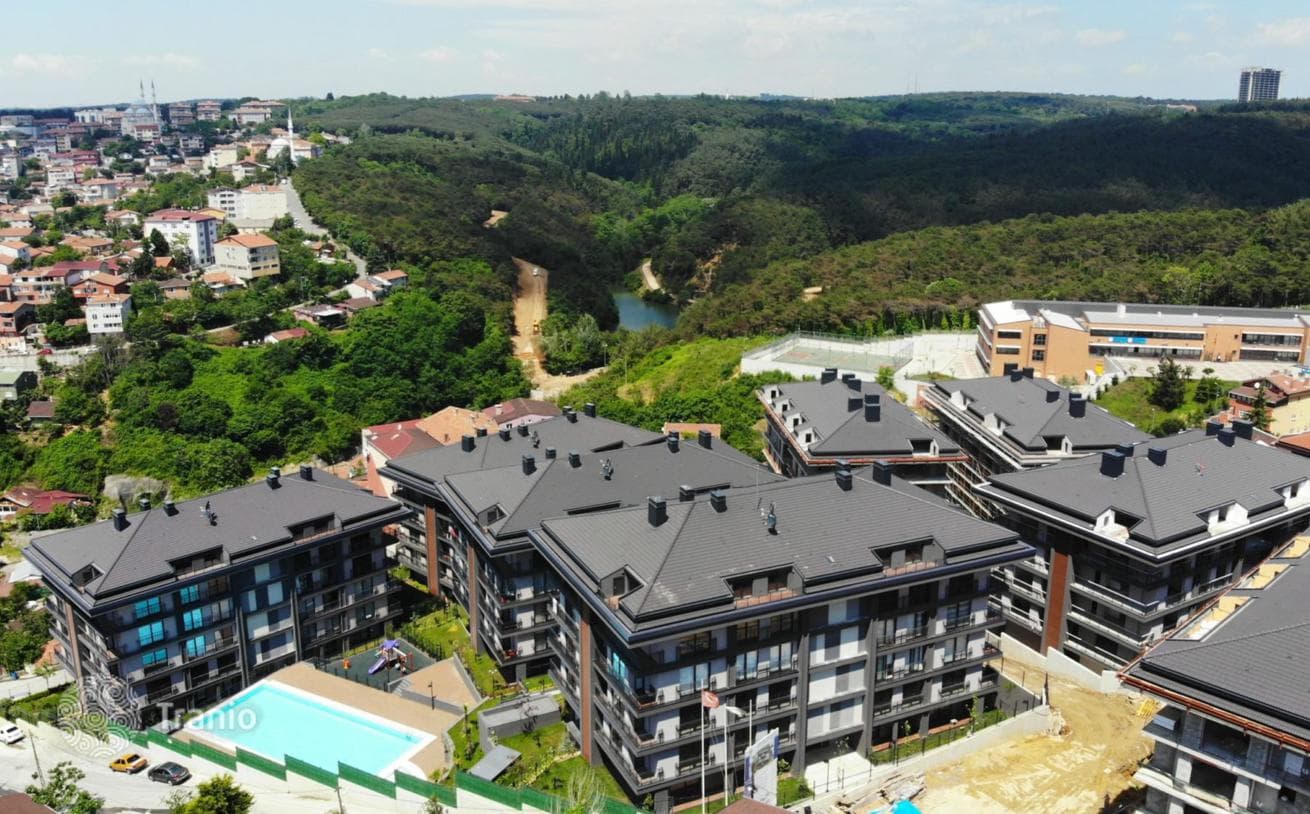 4-Bedroom (4+1) Apartment near the Bosphorus in Sariyer, Istanbul