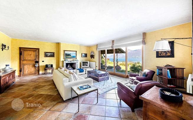3-Bedroom Furnished Villa with Private Pool and Lake View in Menaggio, photo 2