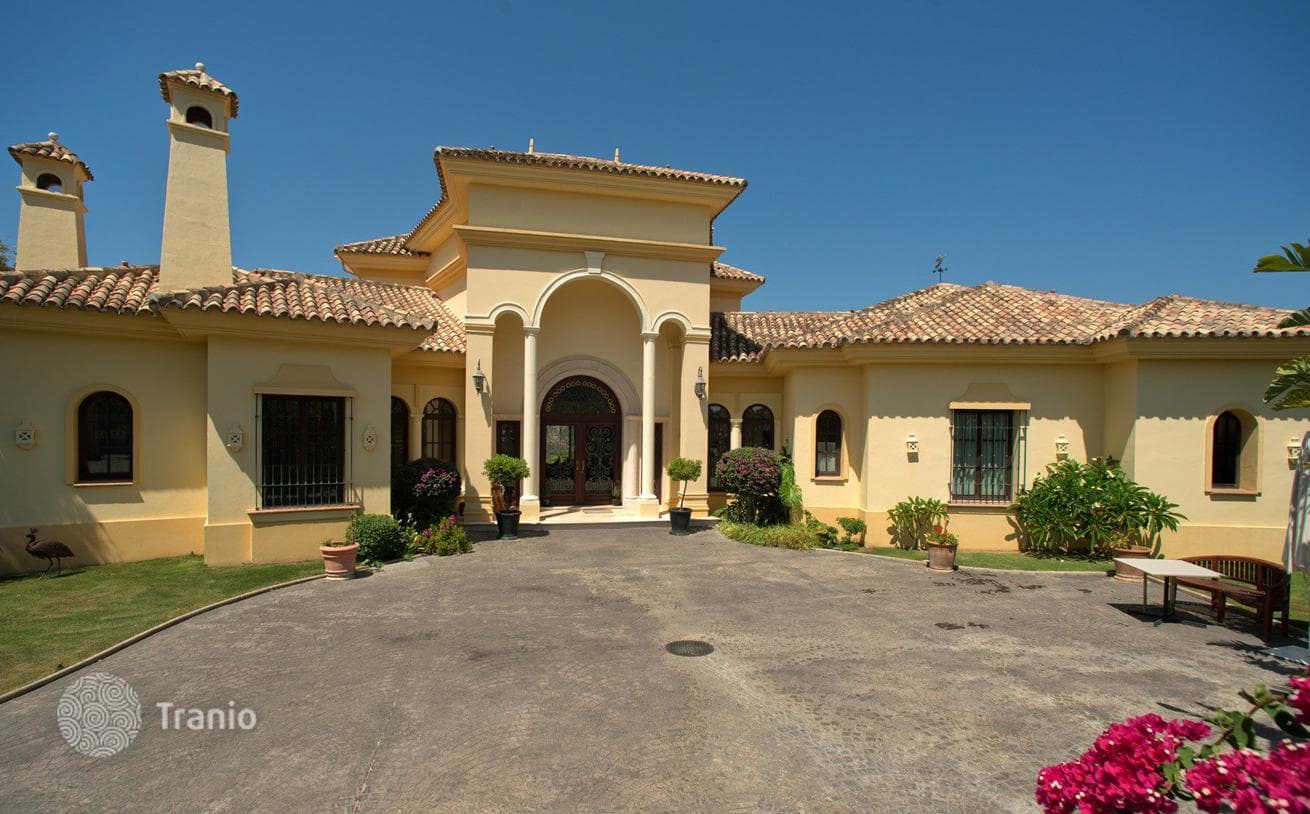 Southwest-Facing Luxury Villa in La Zagaleta, photo 2