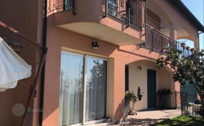 2-Story Villa with Panoramic Sea Views in Soldano, Imperia, photo 4