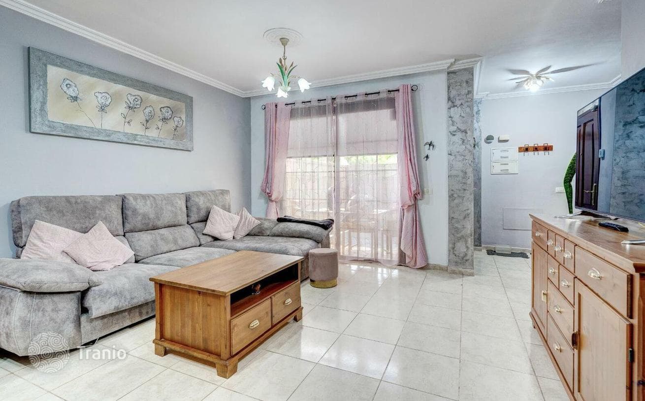 2-Bedroom House with Mountain View in Chío, Tenerife