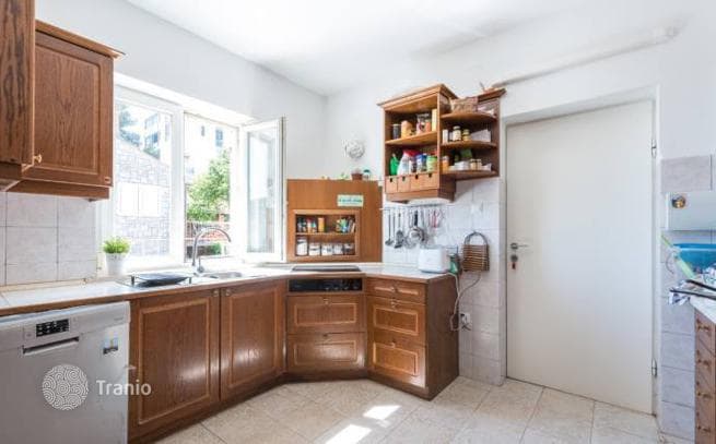 3-Bedroom Apartment with Sea and Mountain Views in Dubrovnik, photo 4
