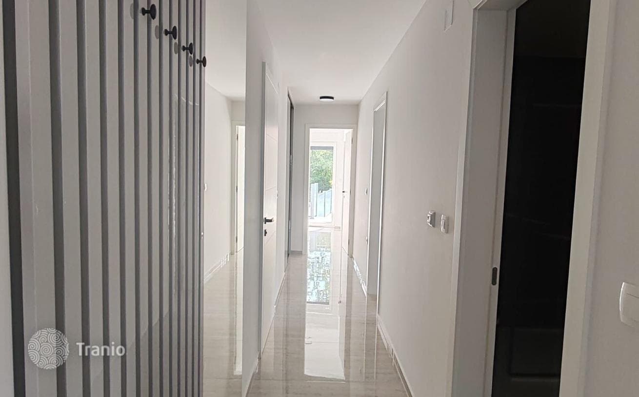 4-комнатные апартаменты в новостройке 104 м² в Малинске, Хорватия, фото 4