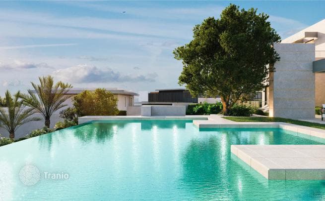 5-Bedroom Villa with Private Pool and Sea Views in Sierra Blanca, Marbella, photo 2
