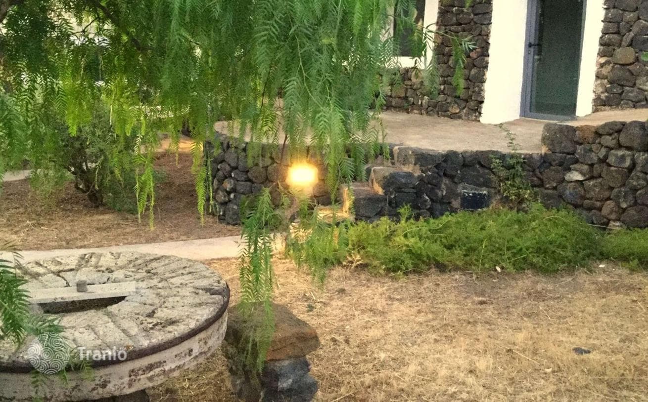 Traditional Stone Villa on Pantelleria, Sicily, photo 4