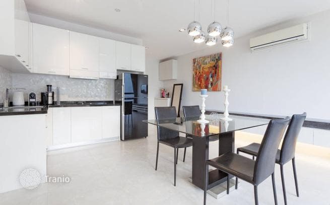 1-Bedroom Condo with 114 m² in Kamala, Phuket, photo 2