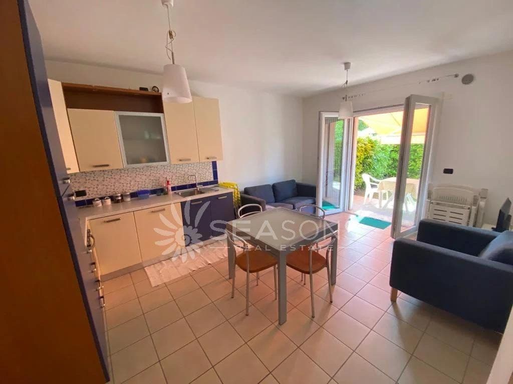 1-Bedroom Apartment in Caorle, photo 3