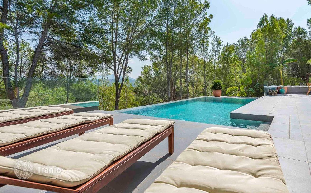 6-Bedroom House with Sea View and Private Pool in Peguera, Mallorca, photo 2
