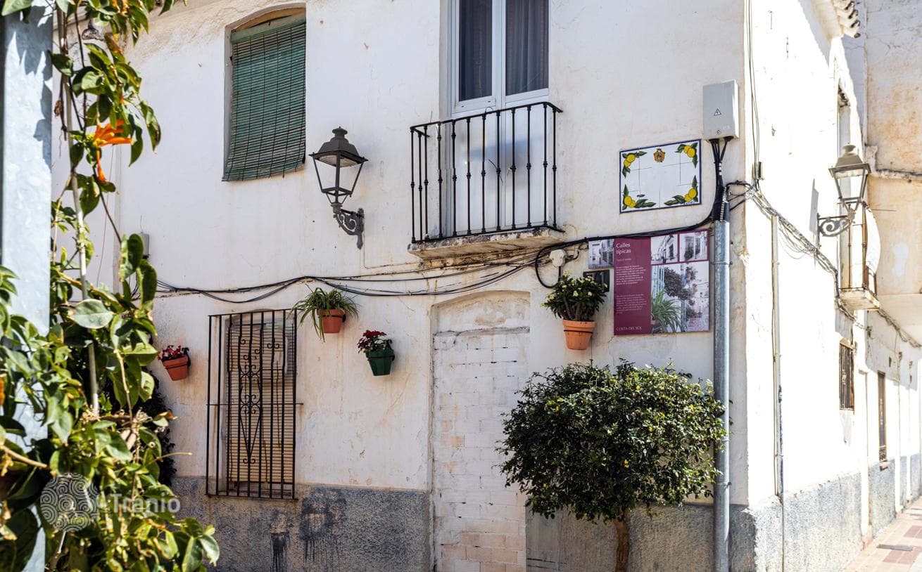 Traditional Building in Estepona City Center, Malaga, photo 4