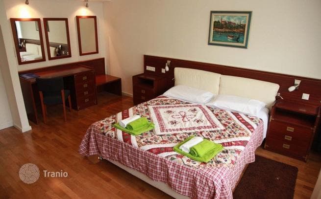 Furnished Villa with Garden and Terrace 300 m from the Beach in Split, photo 4