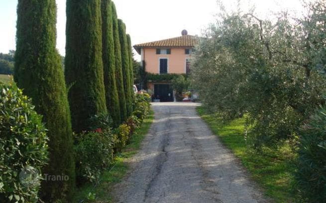 8-Bedroom Villa in Lucca, Italy, photo 4