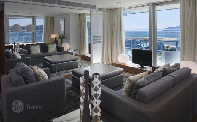 2-Bedroom Apartment with Hot Tub in Seaside Aparthotel, Setúbal, Portugal