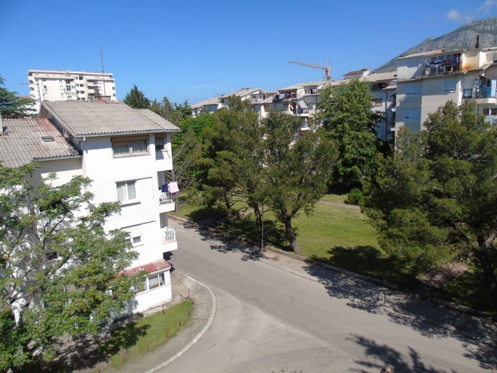 Квартира в Баре, Черногория, 104 м²