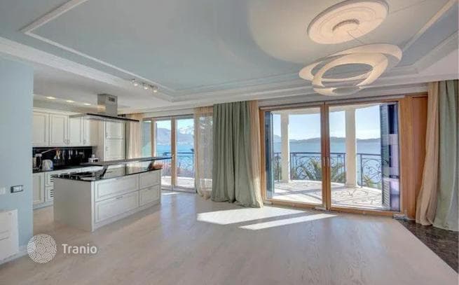 4-Bedroom Villa with Sea View in Bijela, Herceg Novi, photo 3
