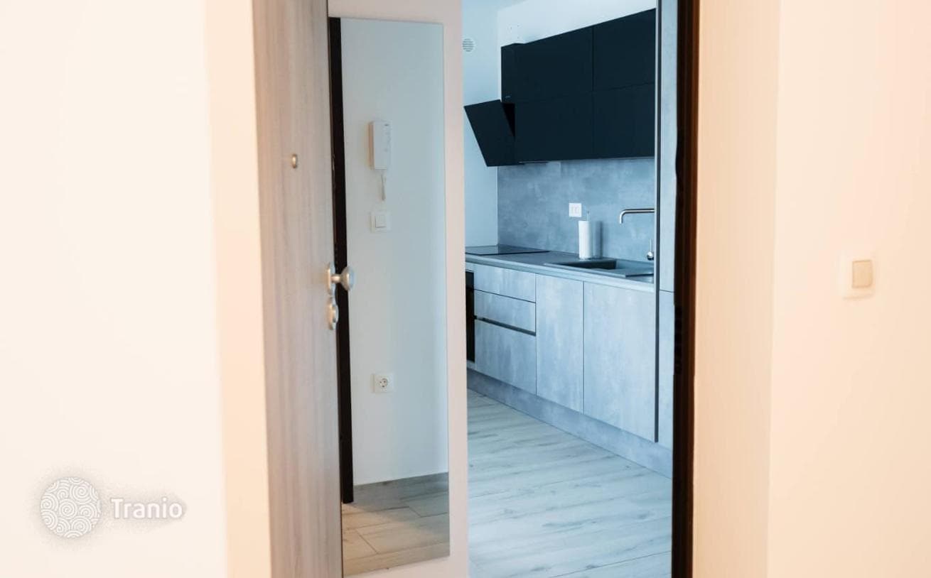 2-Bedroom Apartment in Pula, photo 3