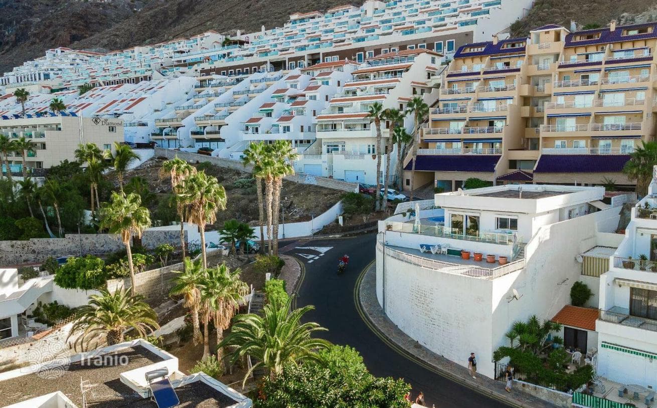 Modern Villa with Pool and Ocean Views in Acantilado de los Gigantes, Tenerife, photo 2