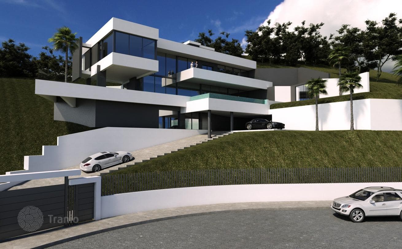 Land Plot with Sea and Mountain Views in Los Altos de los Monteros, Marbella, photo 4