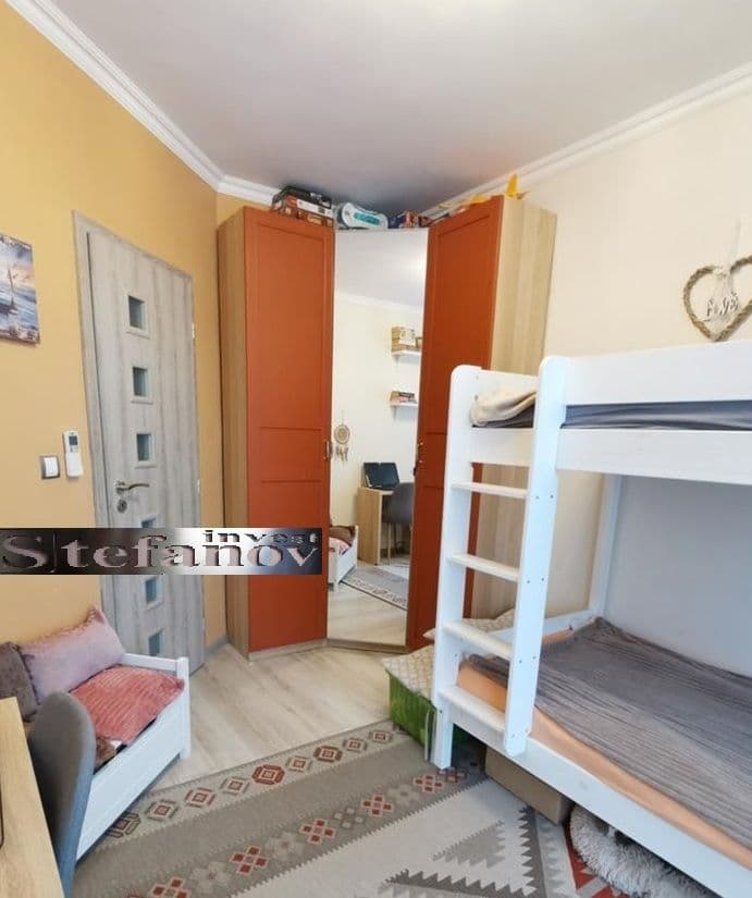2-Bedroom Apartment in Varna, photo 5