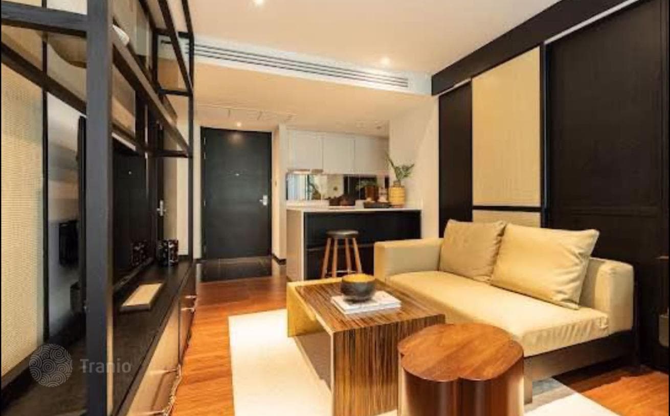 1-Bedroom Condo in Pathum Wan, Bangkok