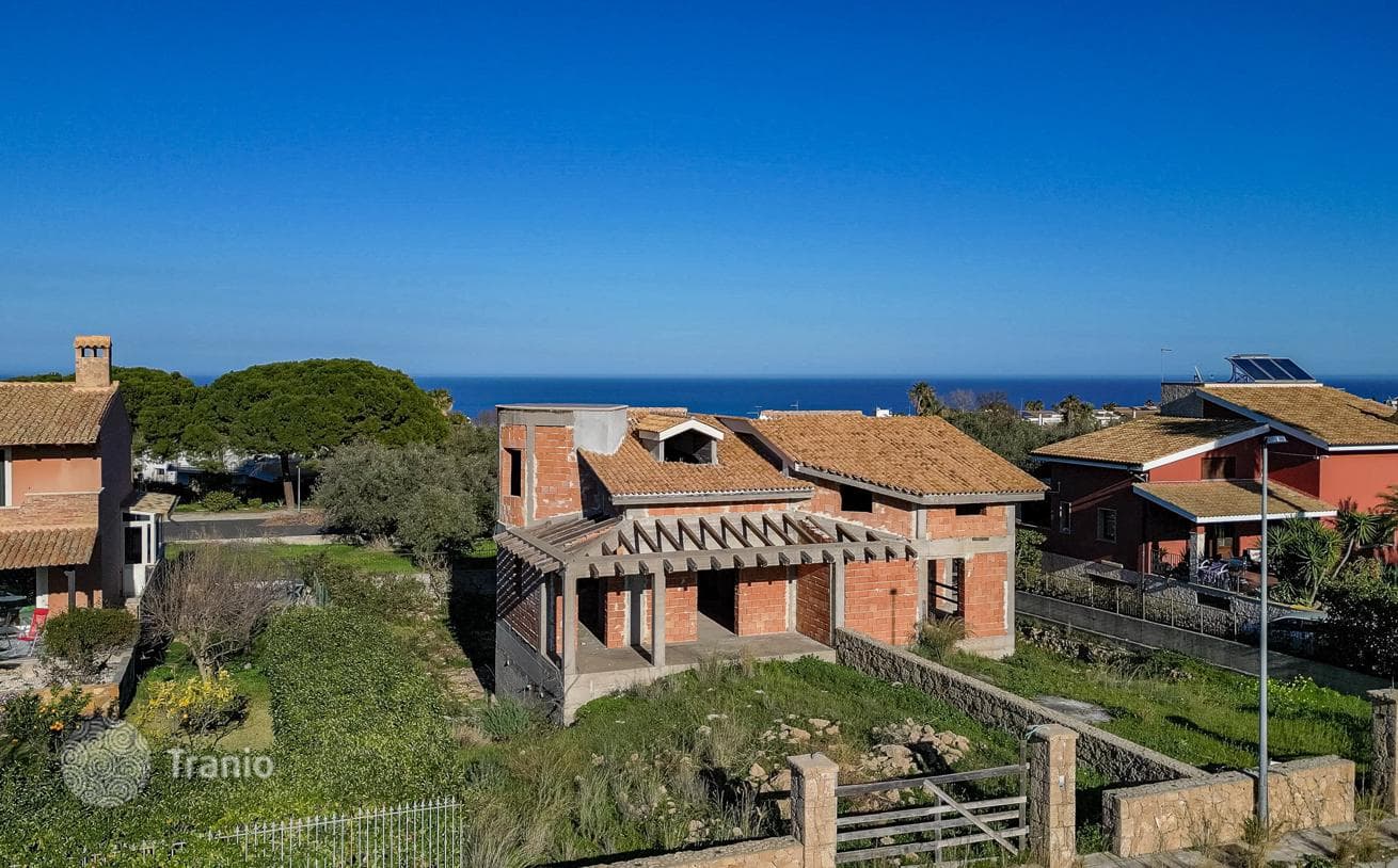5-Bedroom Villa with Sea View in Augusta, Sicily, photo 2