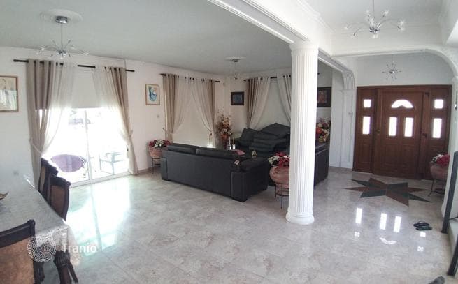 4-Bedroom House with 930 m² Plot in Larnaca, Cyprus, photo 5