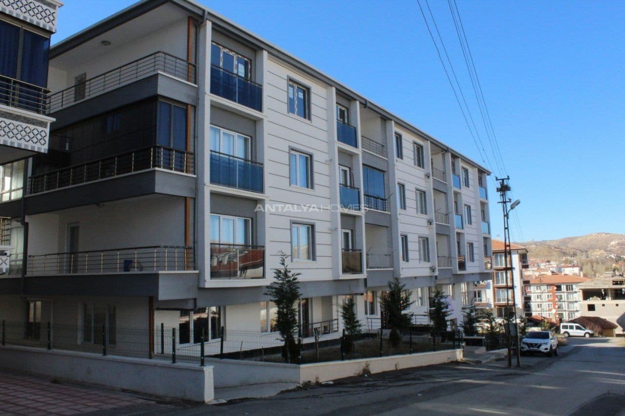 3-Bedroom Apartment in Kecioren, Ankara