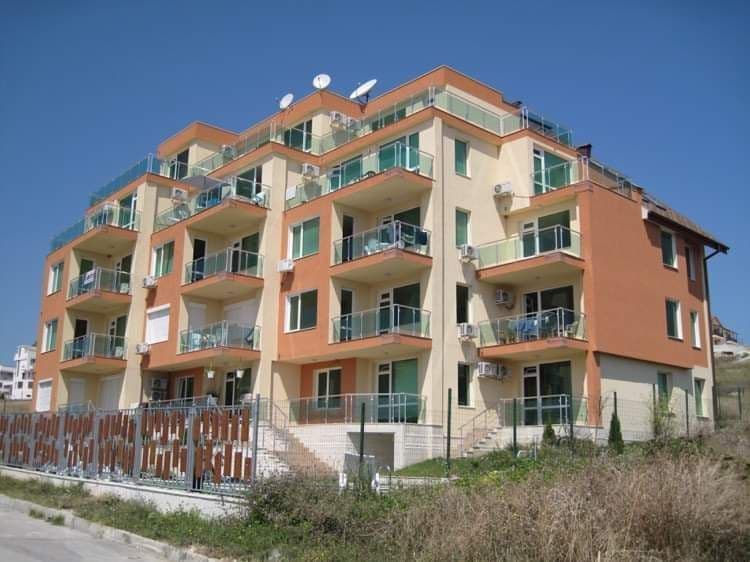 2-Bedroom Apartment in Byala, photo 3