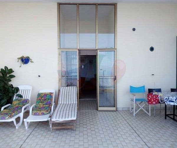 3-Bedroom Apartment in Ospedaletti, photo 5