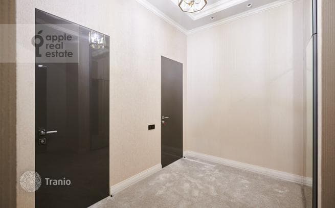 4-Bedroom Apartment with Fireplace in Khamovniki, Moscow