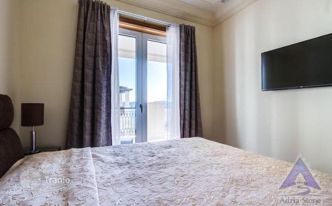 2-Bedroom Apartment with Sea View in Tivat, Montenegro, photo 5
