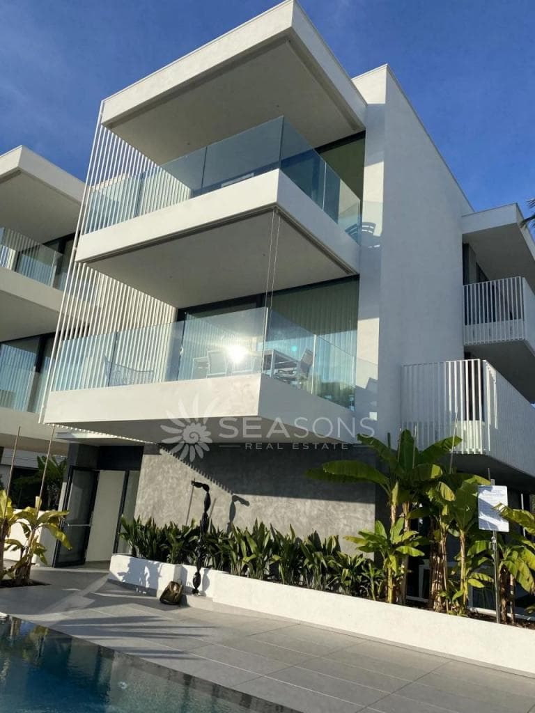 2-Bedroom Apartment in Jesolo, photo 3