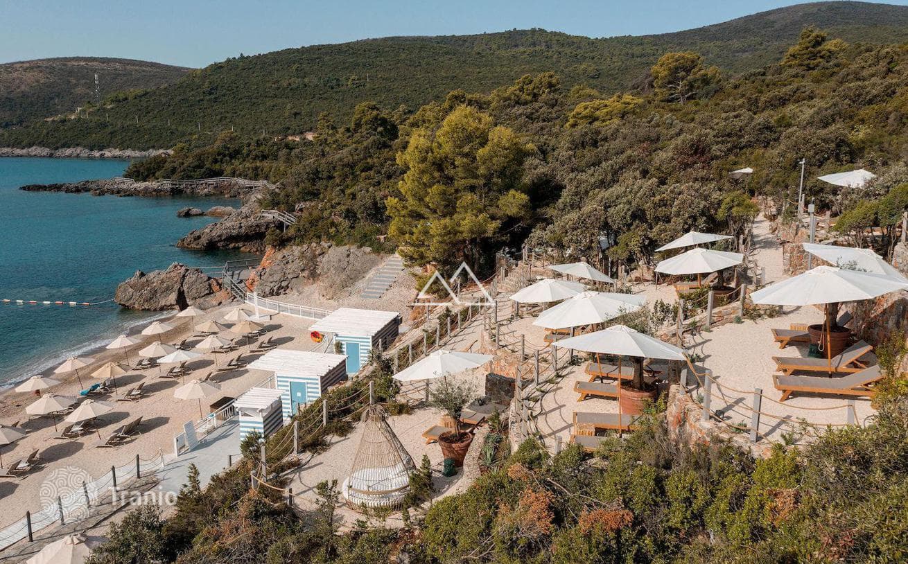 Апартаменты с 3 спальнями в Centrale Lustica Bay