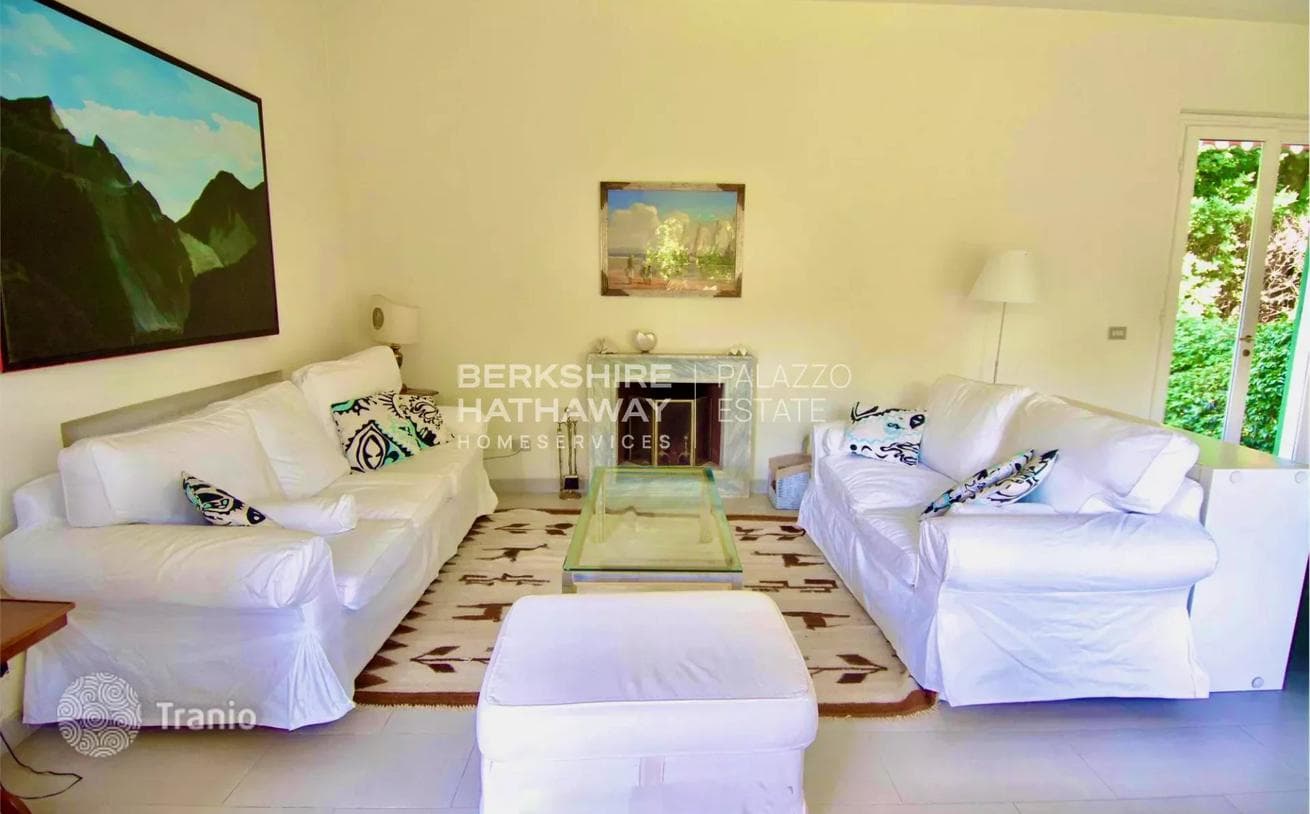 9-Bedroom Villa in Forte dei Marmi, Tuscany, photo 3