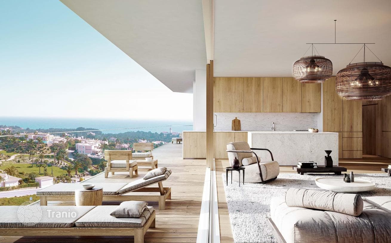 2-Bedroom Apartment with Sea View in Praia do Carvoeiro, Faro