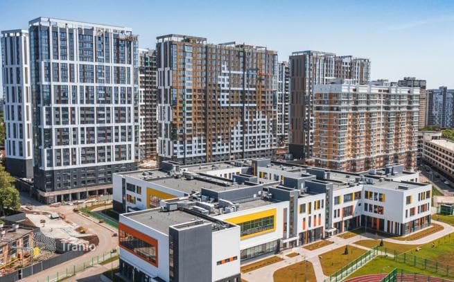 Большой жилой комплекс с разнообразной инфраструктурой в центре Краснодара, Россия