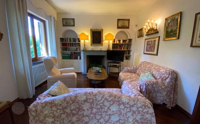 6-Bedroom Villa for Renovation 300 m from the Sea in Forte dei Marmi, photo 2